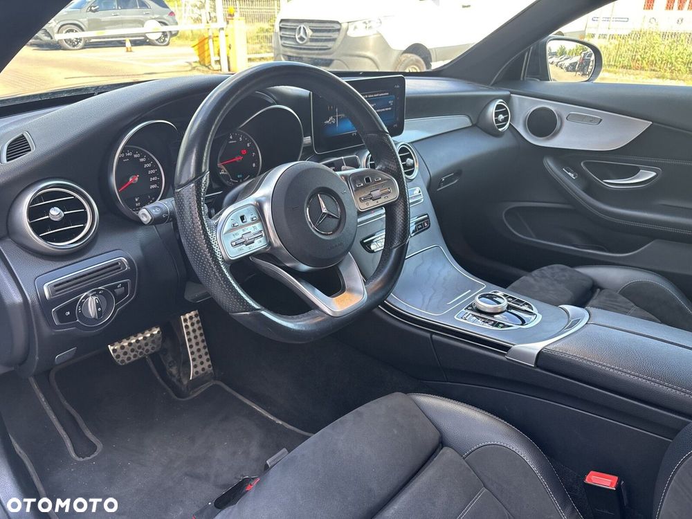 Mercedes-Benz Klasa C 300 4MATIC 9G-TRONIC - 14