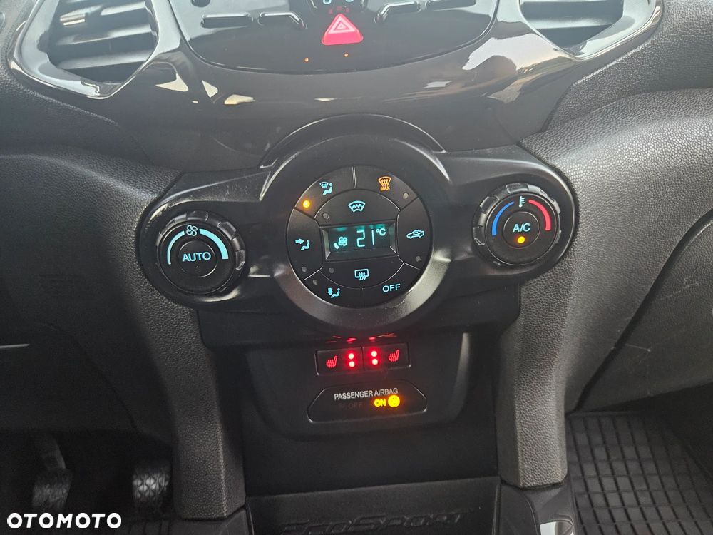 Ford EcoSport - 32