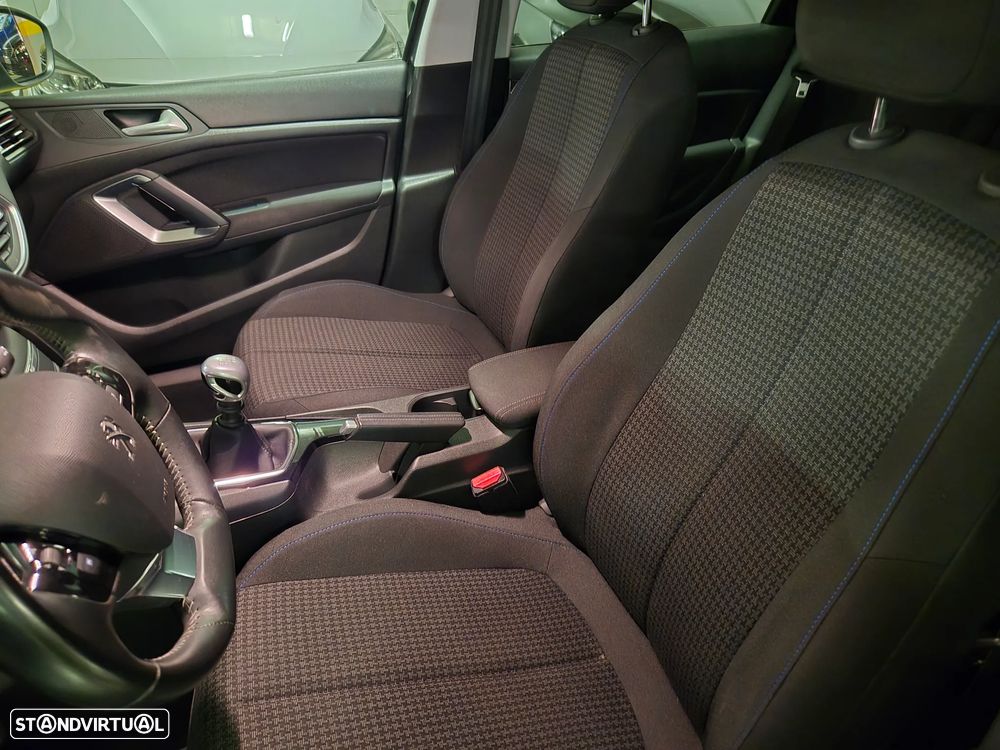 Peugeot 308 SW 1.5 BlueHDi Style - 25