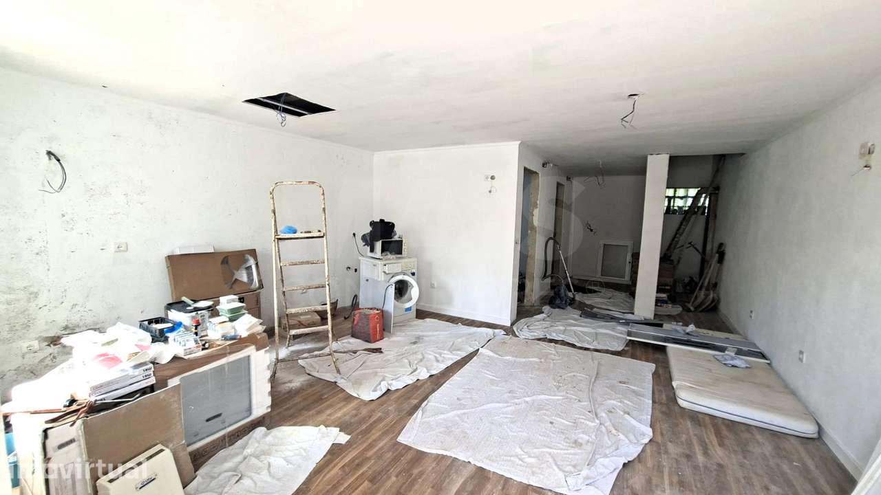 Moradia T1 + Sótão em Peral- Cadaval - Grande imagem: 4/8