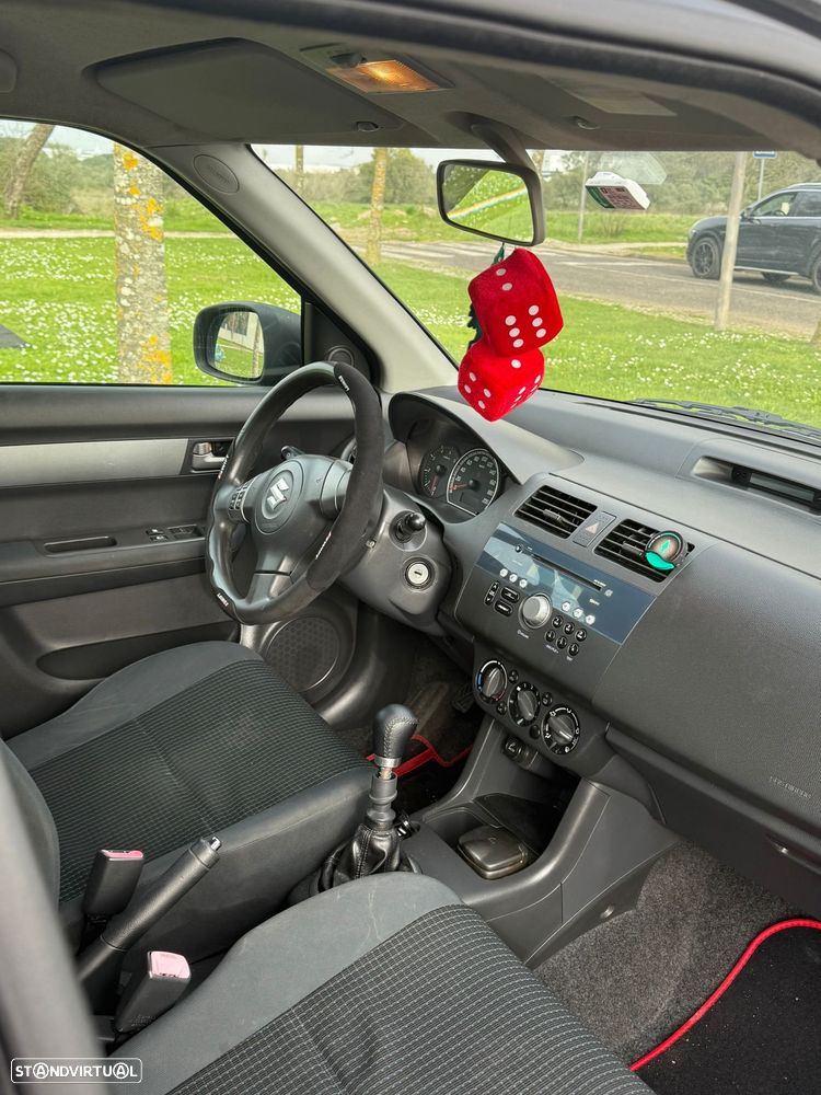 Suzuki Swift 1.3 DDiS GL - 7