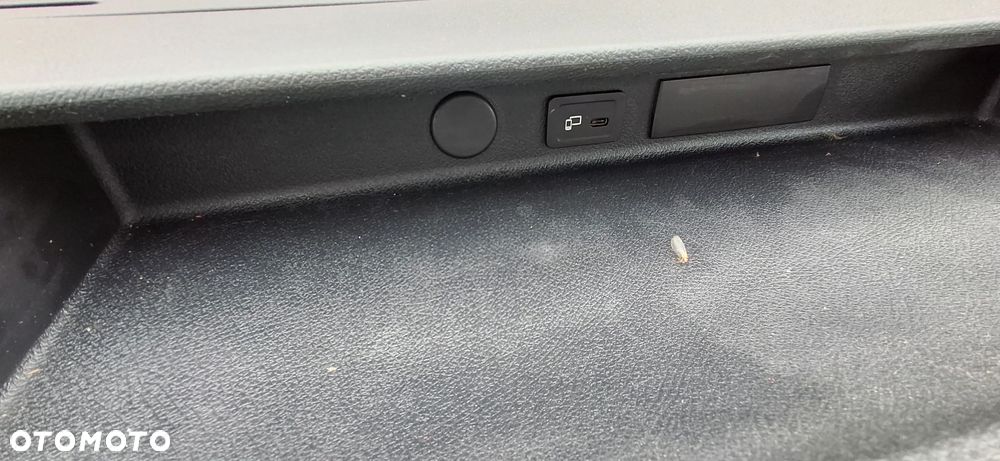 Mercedes-Benz SPRINTER IVECO CRAFTER MAN TRANSIT - 28