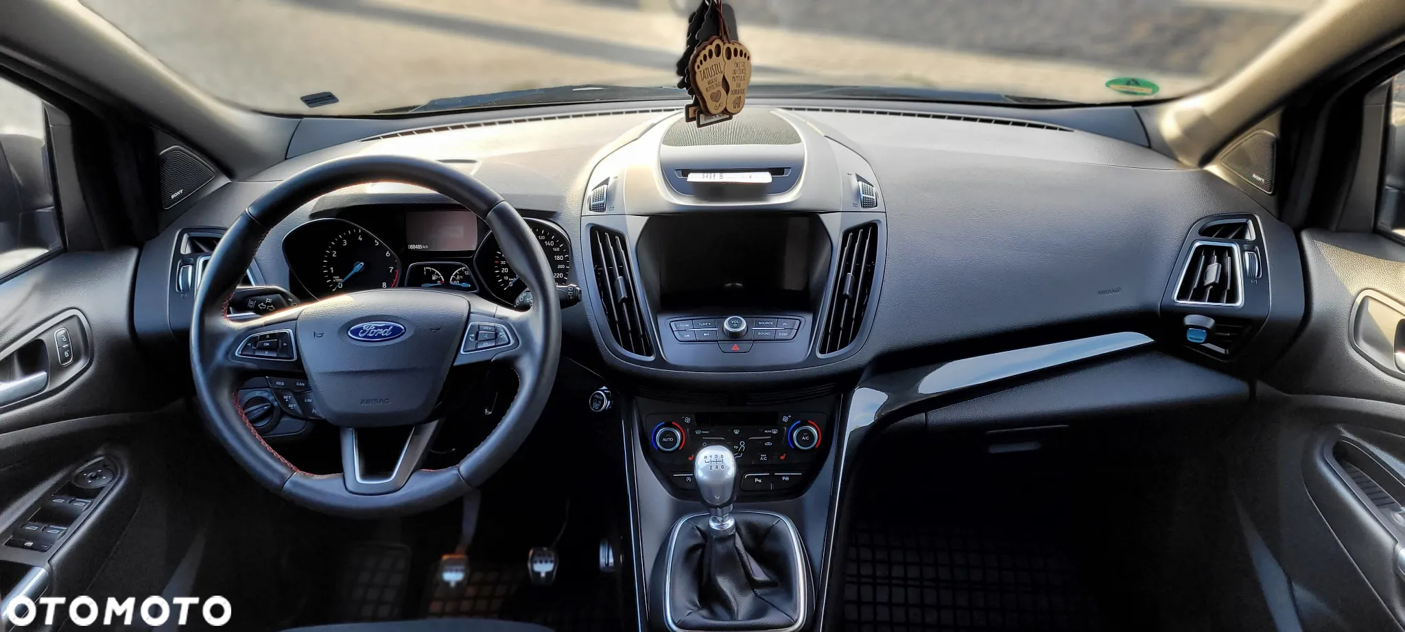 Ford Kuga 1.5 EcoBoost 2x4 ST-Line - 7
