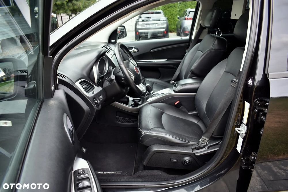 Fiat Freemont 2.0 Multijet 16V DPF Automatik Allrad Black Code - 21