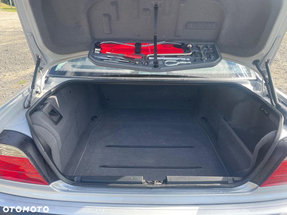 BMW Seria 7 728i L - 6