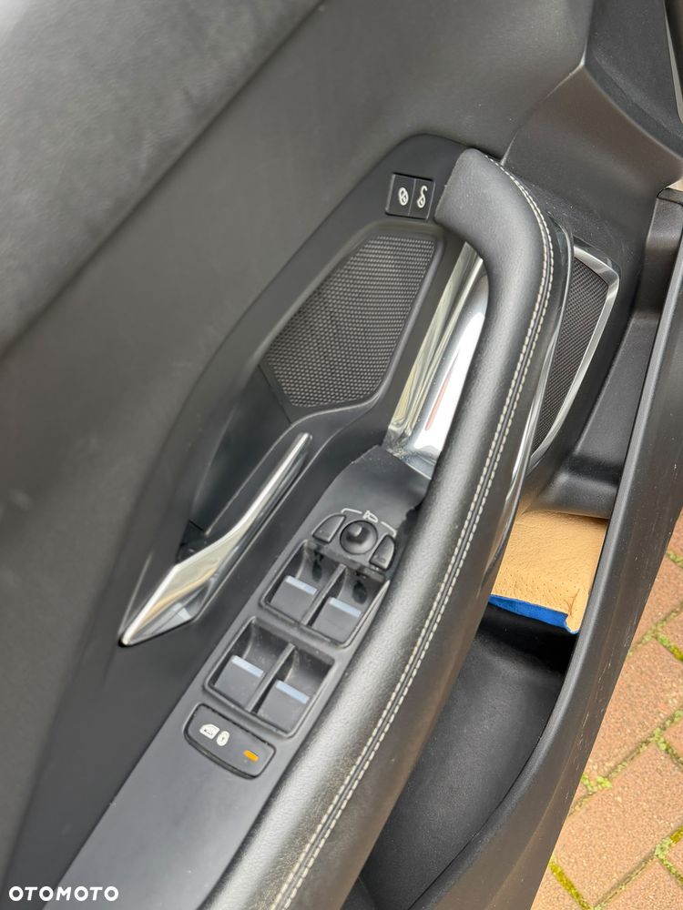 Jaguar E-Pace 2.0 i4P AWD R-Dynamic S - 19