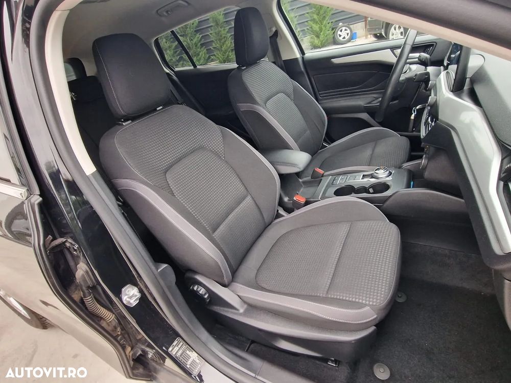 Ford Focus 1.5 EcoBlue Active Business - 9