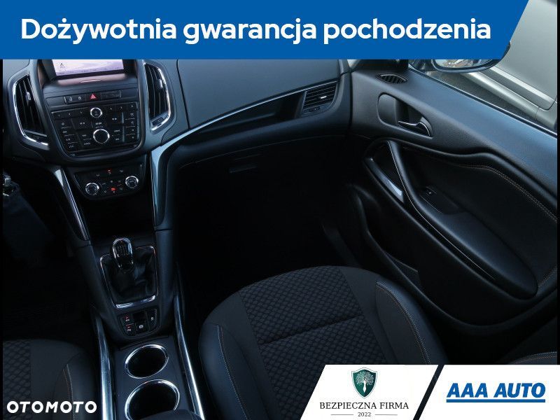 Opel Zafira - 9