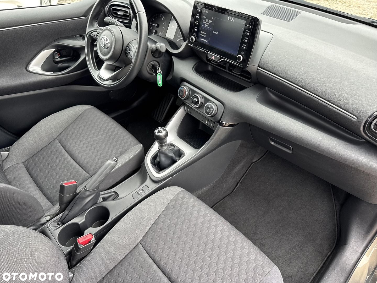 Toyota Yaris - 10