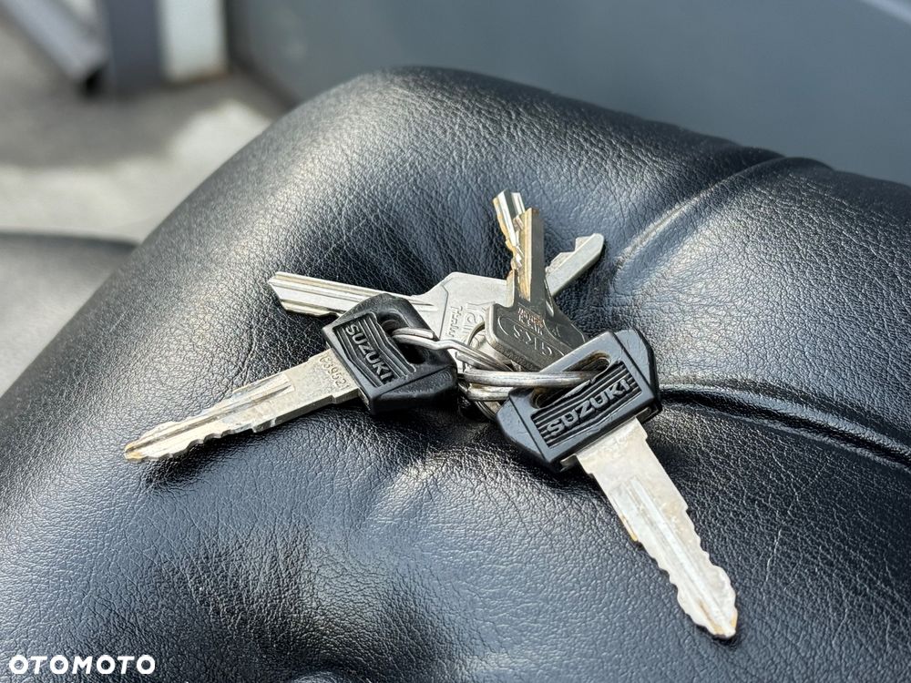 Suzuki Intruder - 28