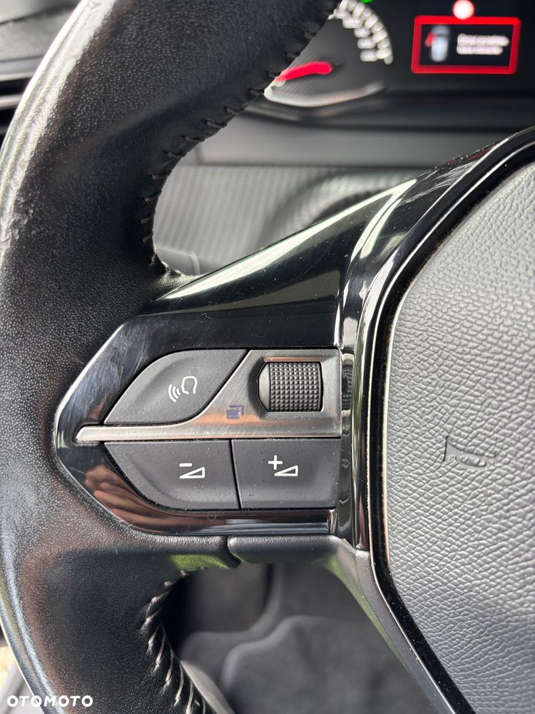 Peugeot 2008 - 24