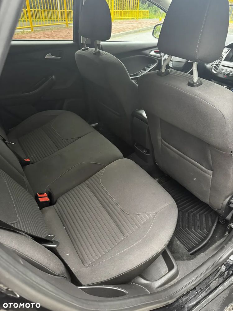 Ford Focus - 12