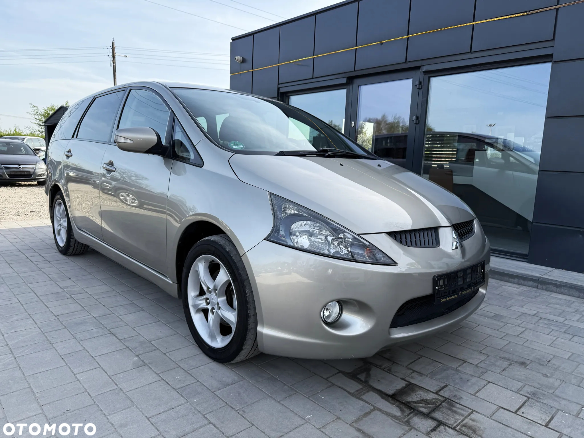 Mitsubishi Grandis 2.4 Intense - 5