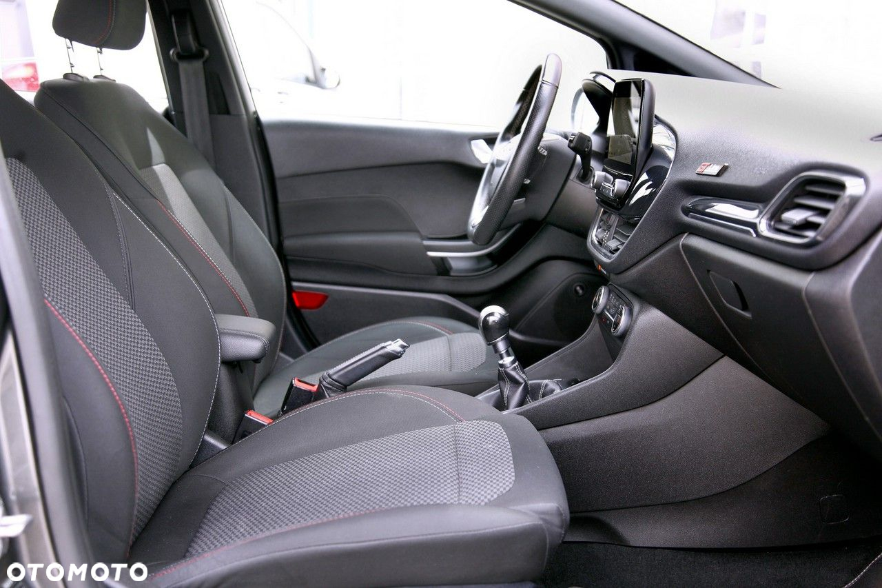 Ford Fiesta 1.0 EcoBoost Start-Stop ST-LINE - 11