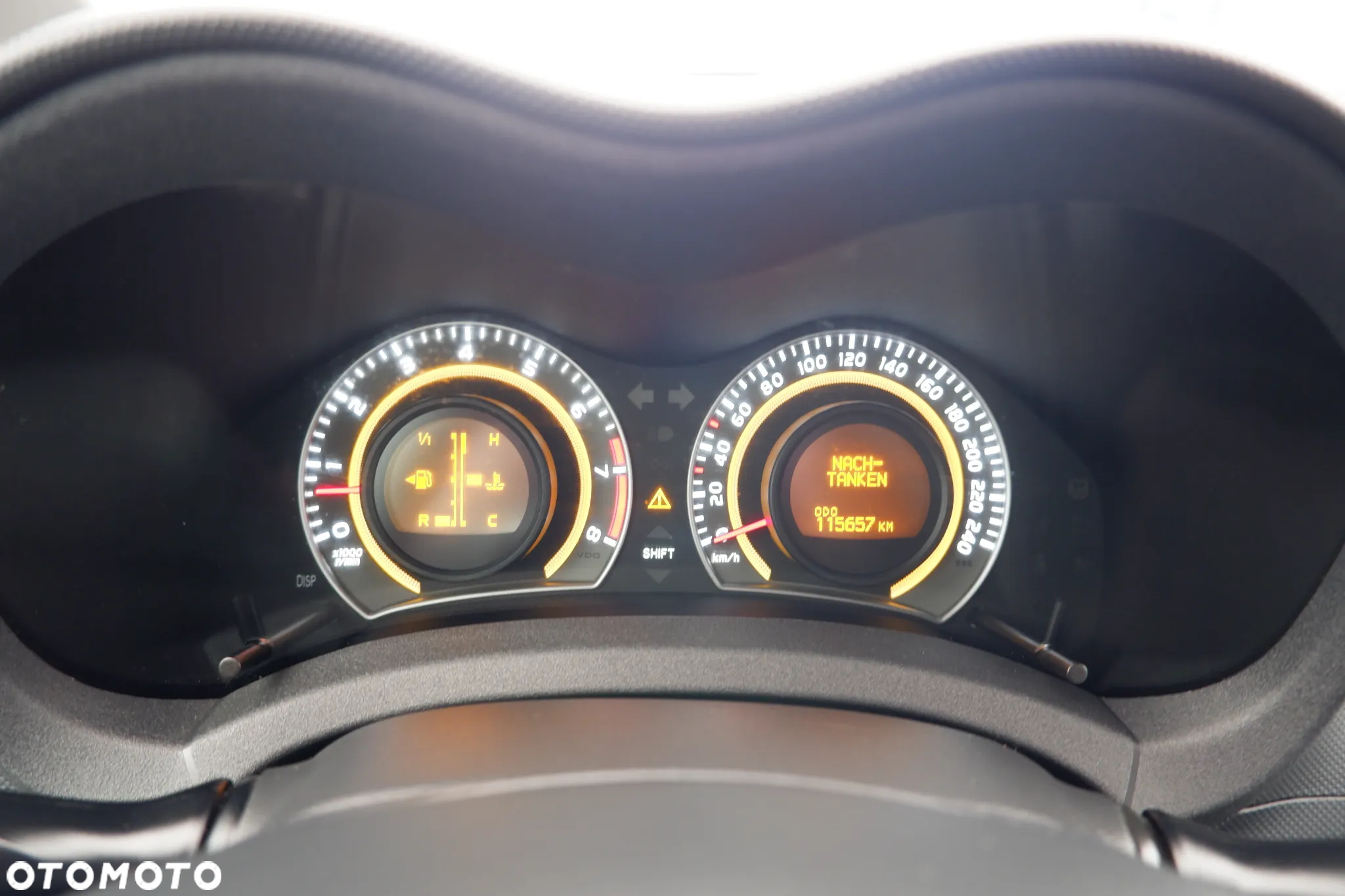 Toyota Auris - 13