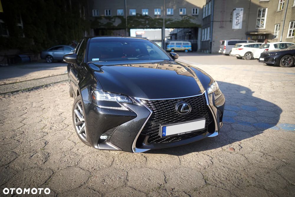 Lexus GS 200t / 300 F Sport - 3
