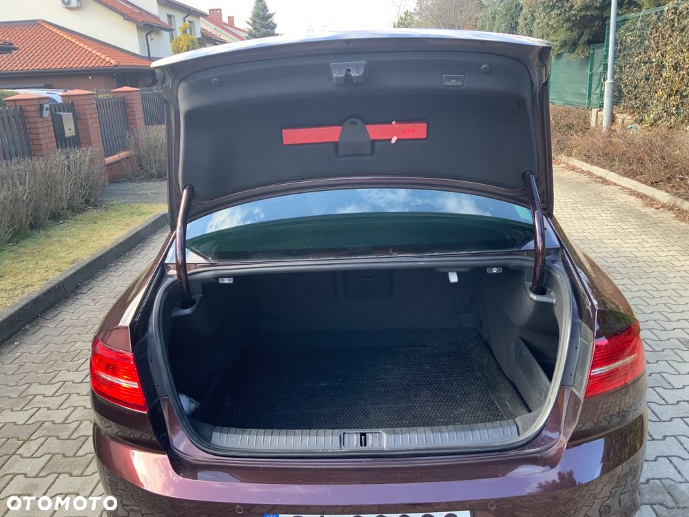Volkswagen Passat - 5