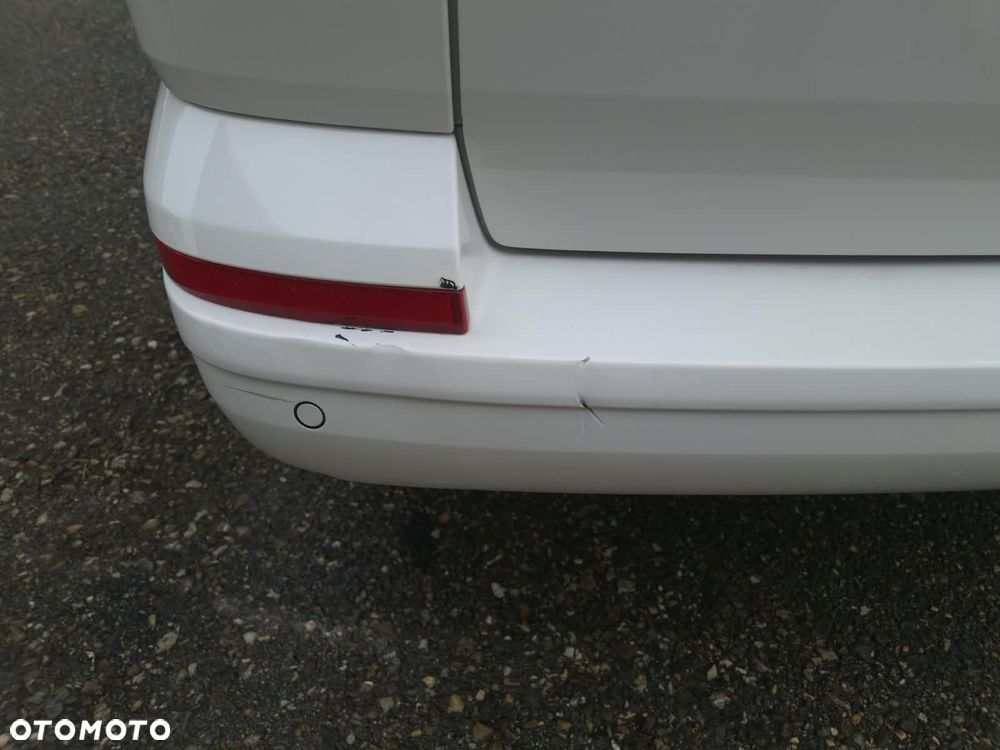 Volkswagen Multivan - 13