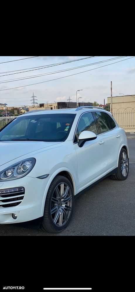 Porsche Cayenne Diesel Platinum Edition - 4