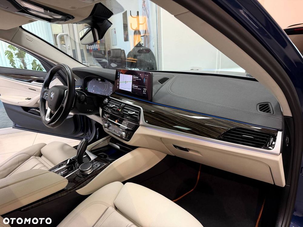 BMW Seria 5 530e PHEV M Sport - 36