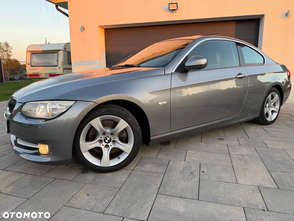 BMW Seria 3 325i xDrive Edition Exclusive - 12