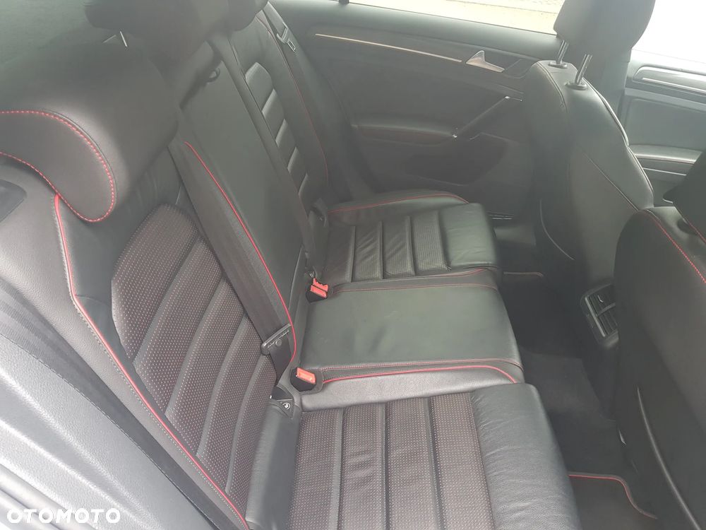 Volkswagen Golf 2.0 TSI BMT GTI Performance DSG - 26