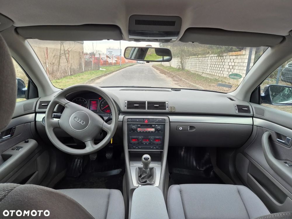 Audi A4 Limousine 1.8 T - 16