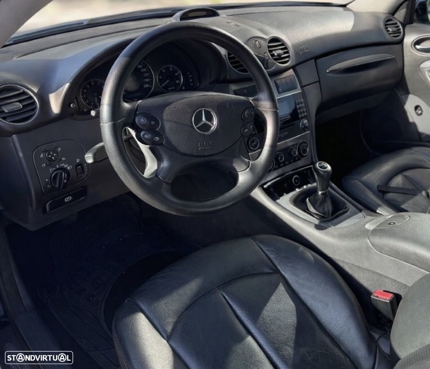 Mercedes-Benz CLK 220 CDi Avantgarde - 3