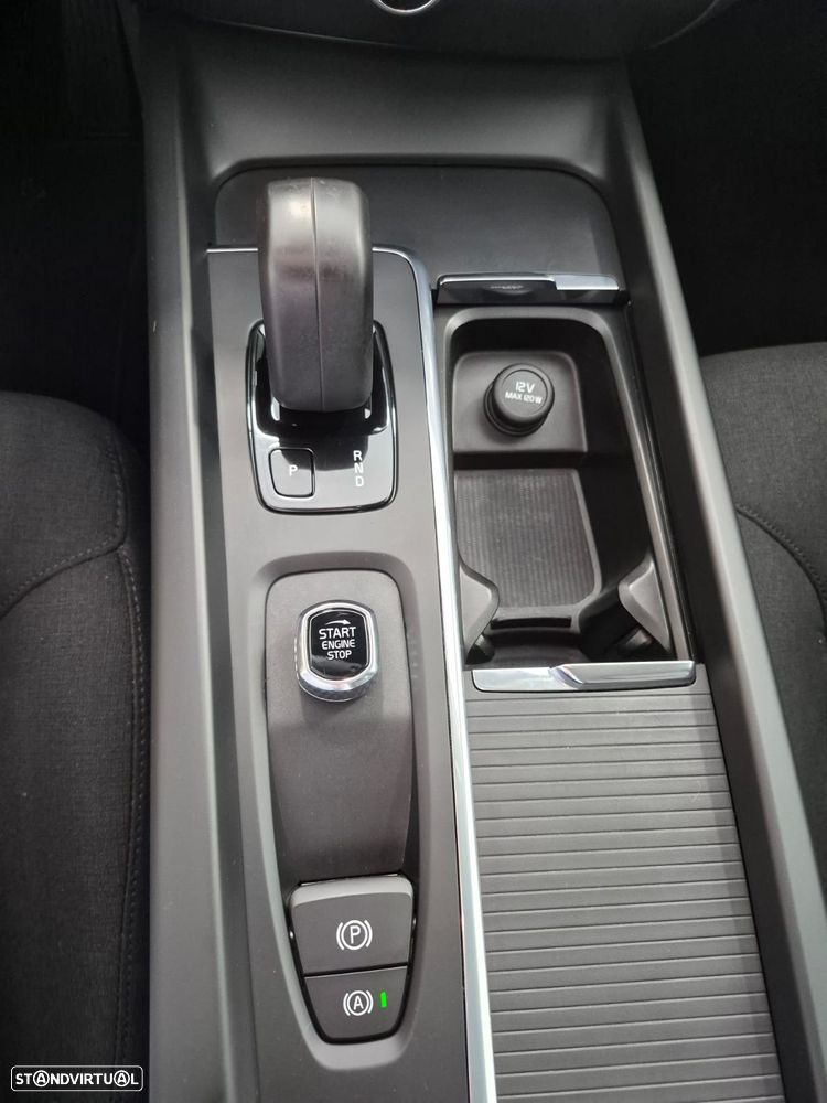 Volvo V60 2.0 B4 Momentum Core Geartronic - 14