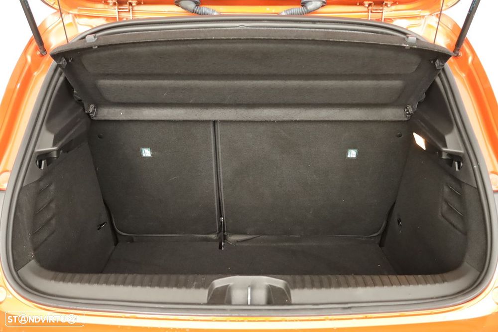 Renault Clio 1.0 TCe Techno - 24