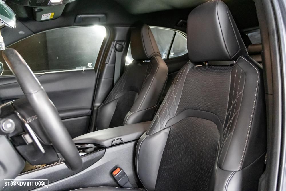 Lexus UX 300e Luxury - 43