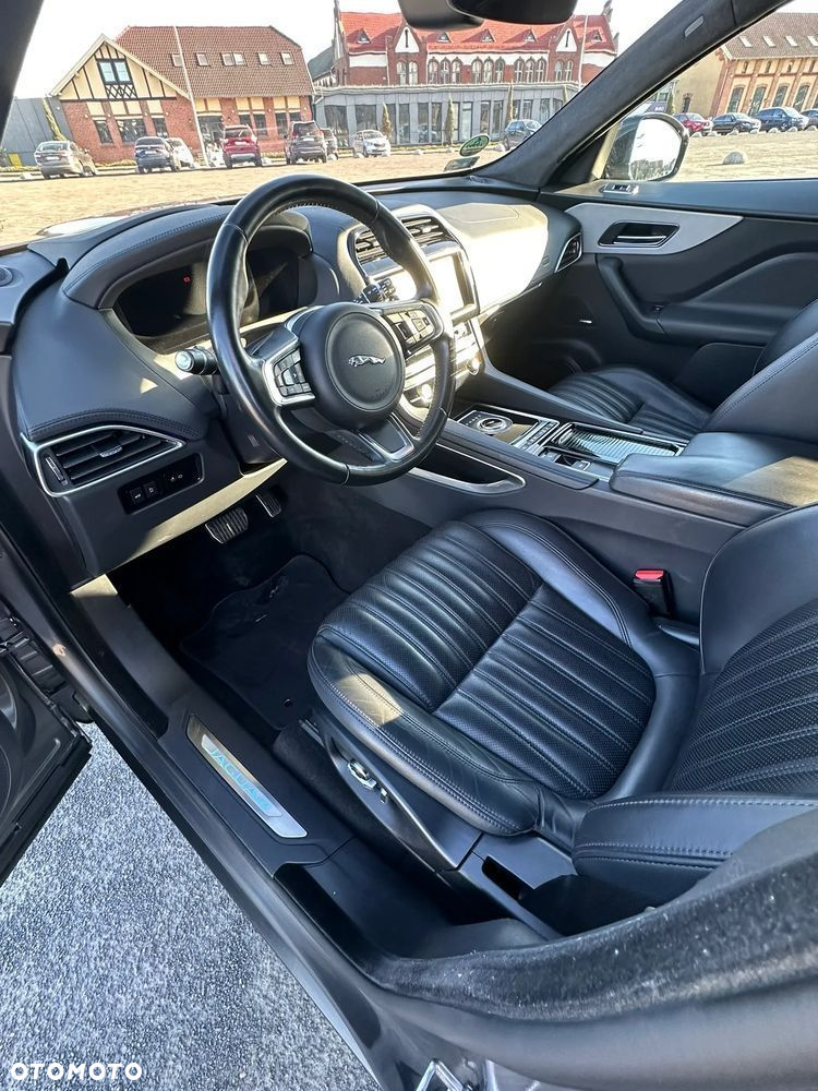 Jaguar F-Pace 2.0 i4D AWD Portfolio - 6