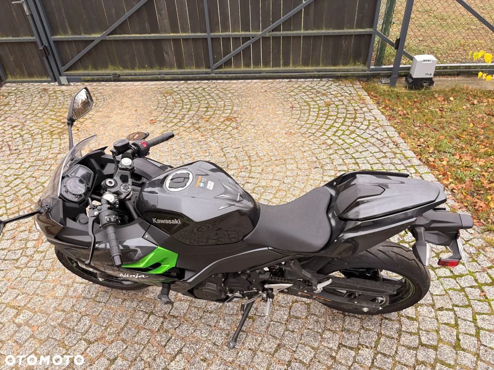 Kawasaki Ninja 400 - 4