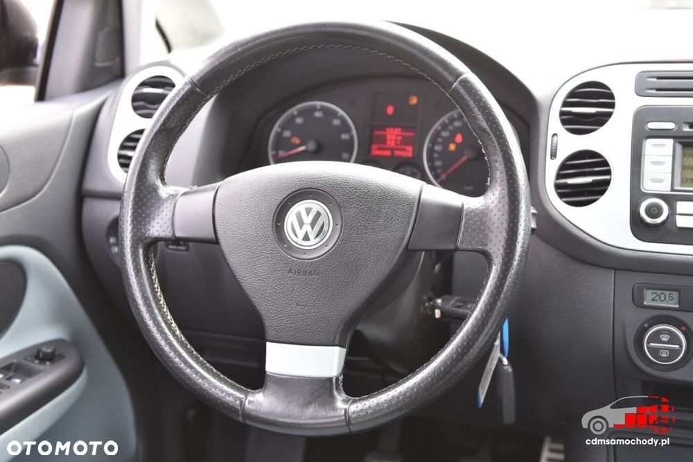 Volkswagen Golf - 23