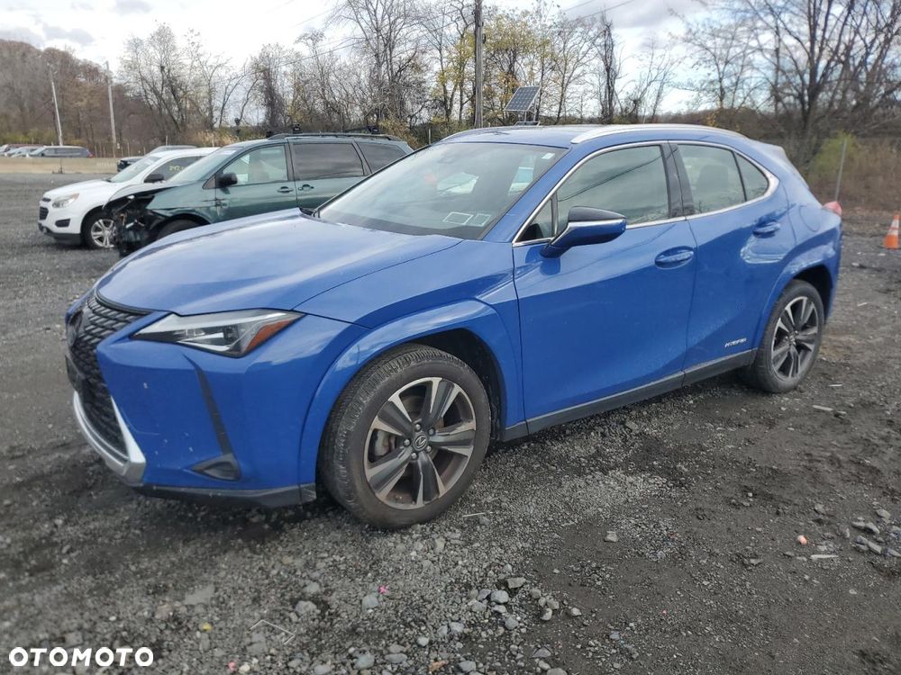 Lexus UX - 2