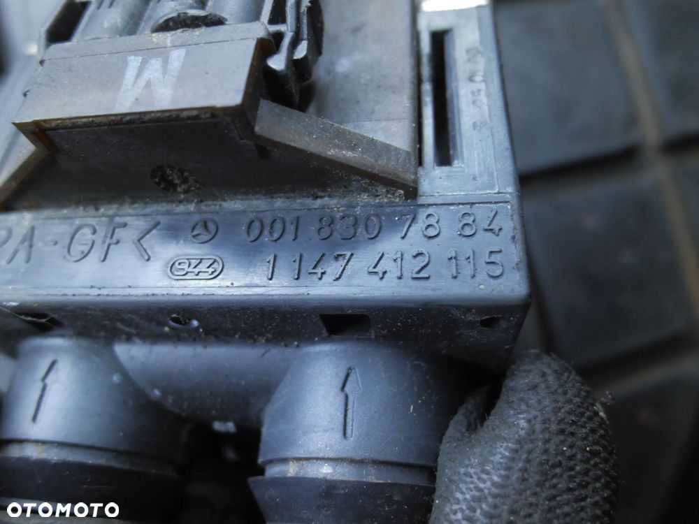 MERCEDES E W210 3.2CDI ZAWÓR STERUJĄCY NAGRZEWNICY OGRZEWANIA WODY 0018307884 - 2