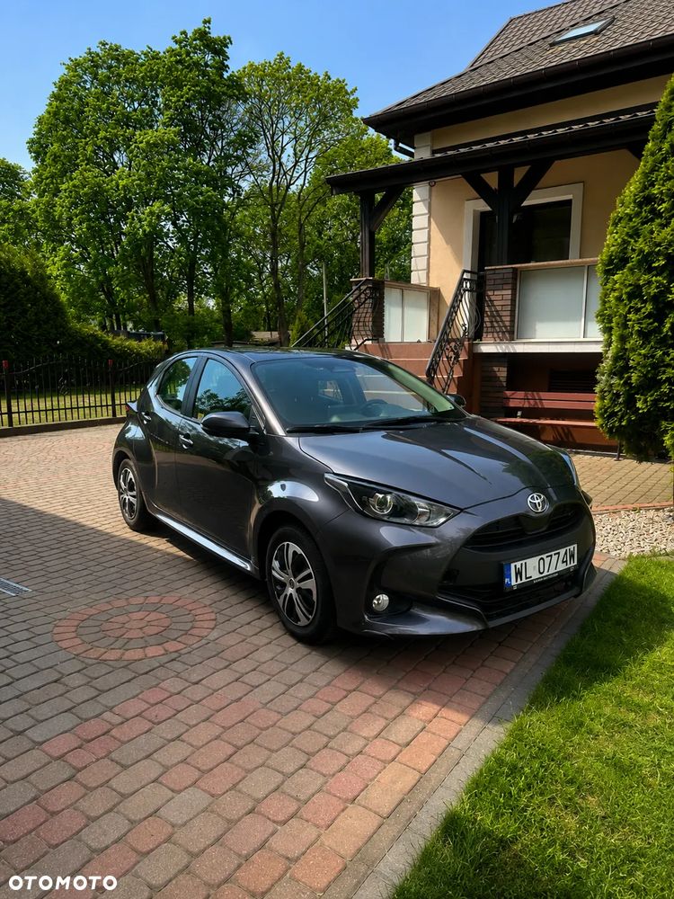 Toyota Yaris - 1