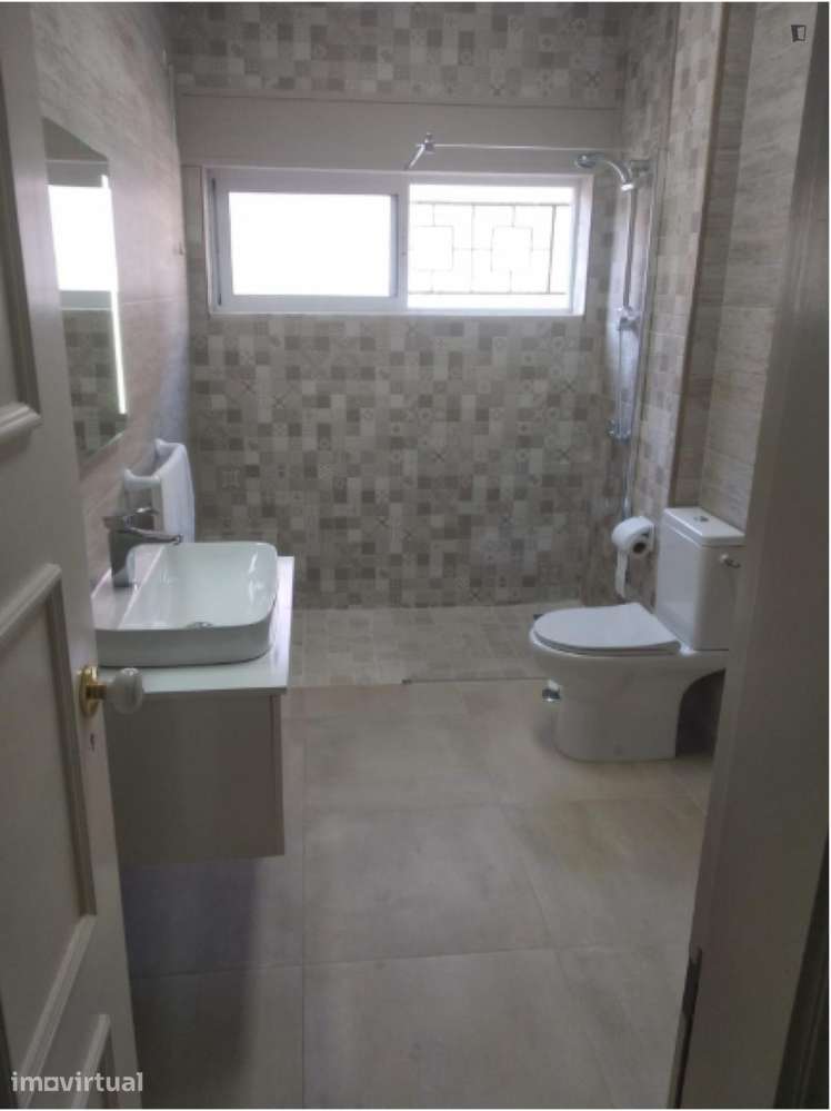 Quarto - localizado em Portimao - Grande imagem: 4/14