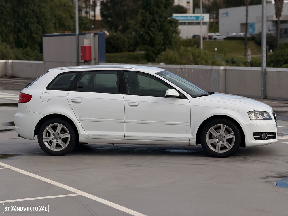 Audi A3 Sportback 1.6 TDI Sport - 4