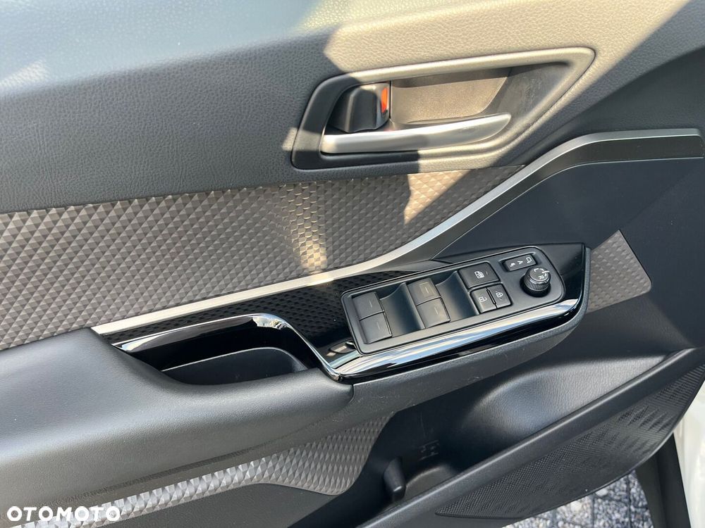 Toyota C-HR 2.0 Hybrid Executive - 24