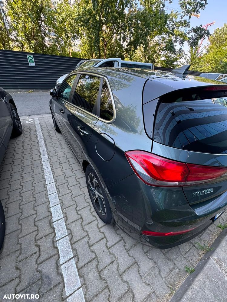 Hyundai i30 1.5 110CP M/T Comfort - 16
