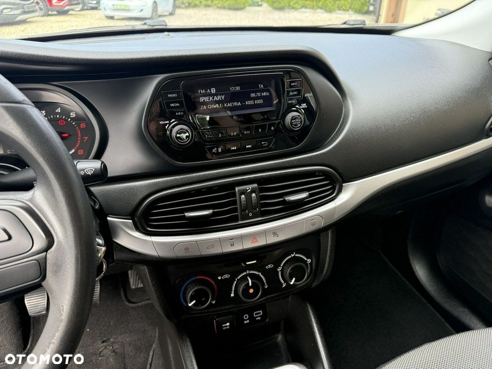 Fiat Tipo 1.4 16V Pop - 19