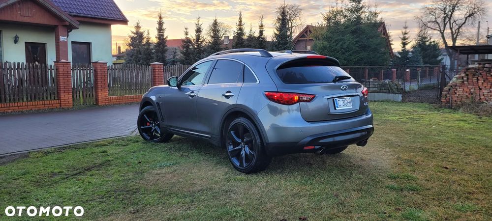 Infiniti QX70 3.7 S Premium - 3