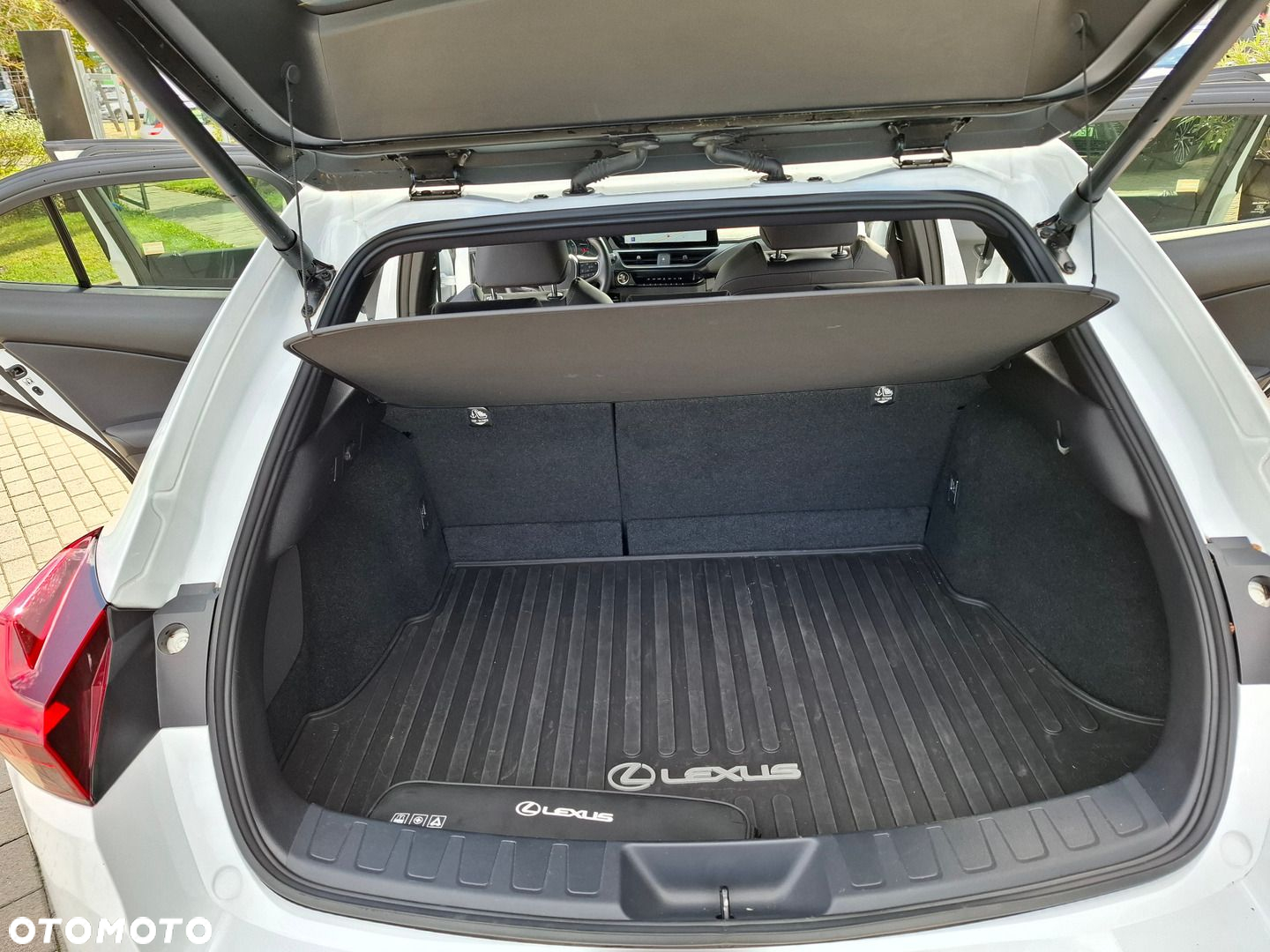 Lexus UX 200 GPF F Sport Design 2WD - 26