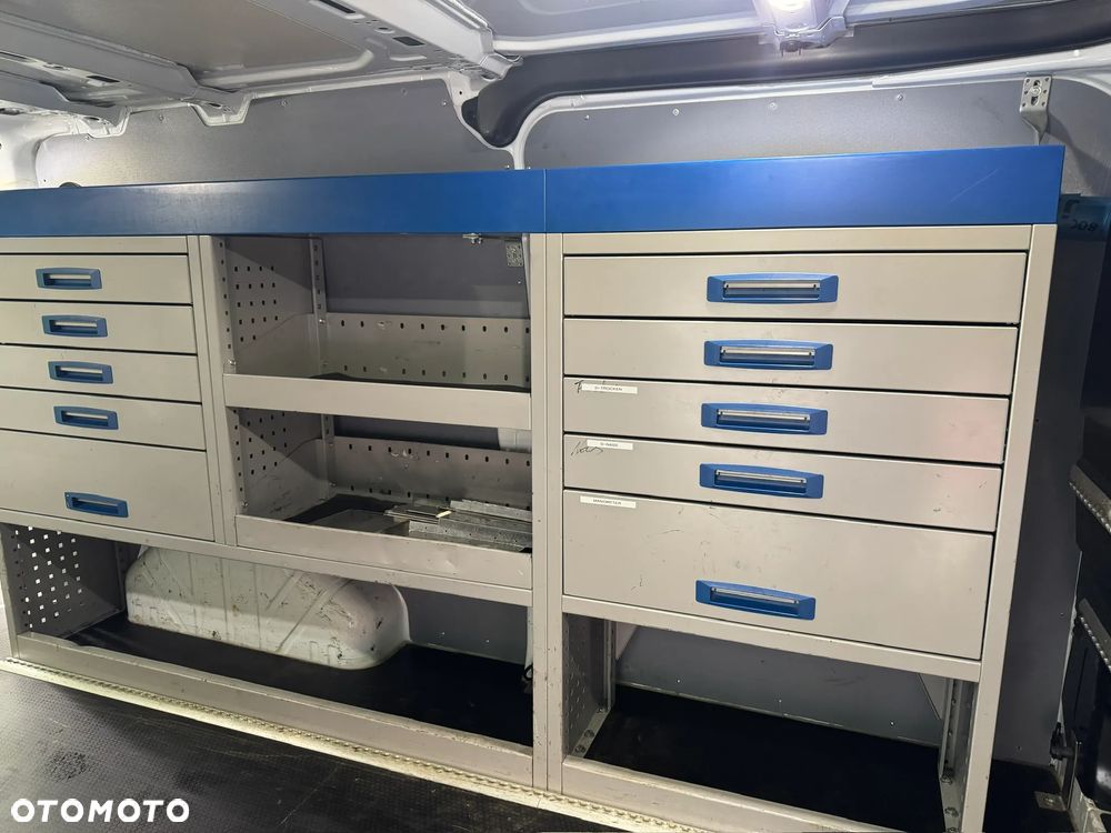 Ford Transit Custom - 8