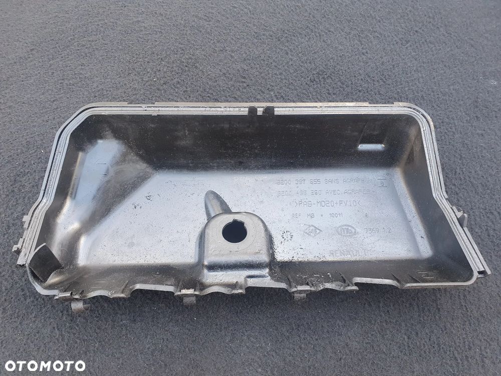 Renault Master II 2.5 OSŁONA POKRYWA GÓRNA SILNIKA 8200397655 - 2
