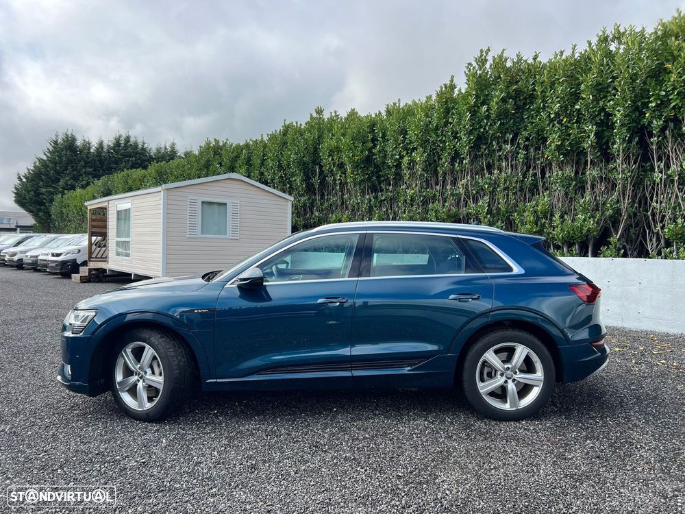 Audi e-tron 55 quattro - 12