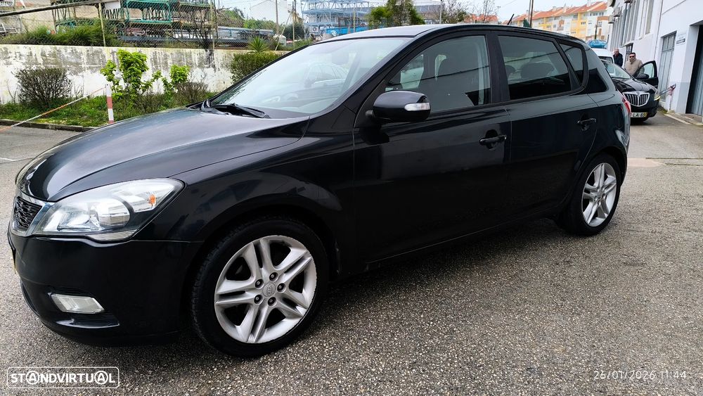 Kia Ceed 1.6 CRDi EX Eco - 4