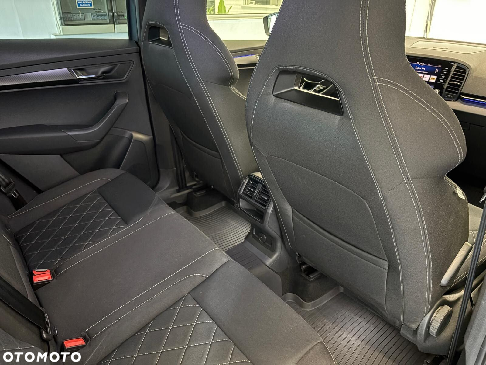 Skoda Karoq 1.5 TSI ACT 4x4 Sportline DSG - 30
