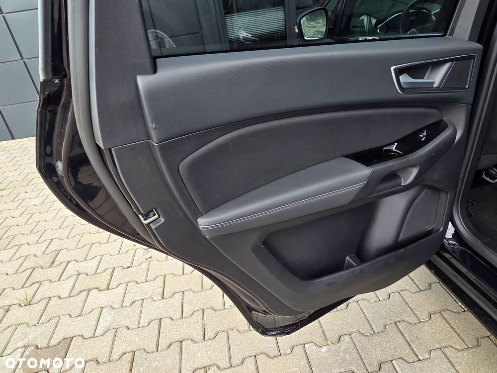 Ford S-Max 2.0 EcoBlue Titanium - 27